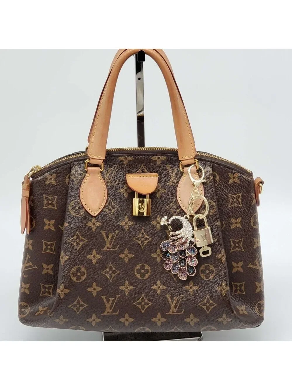 Louis Vuitton Gold Padlock 🔒 Key Set Authentic LV w/ Unbranded Keychain